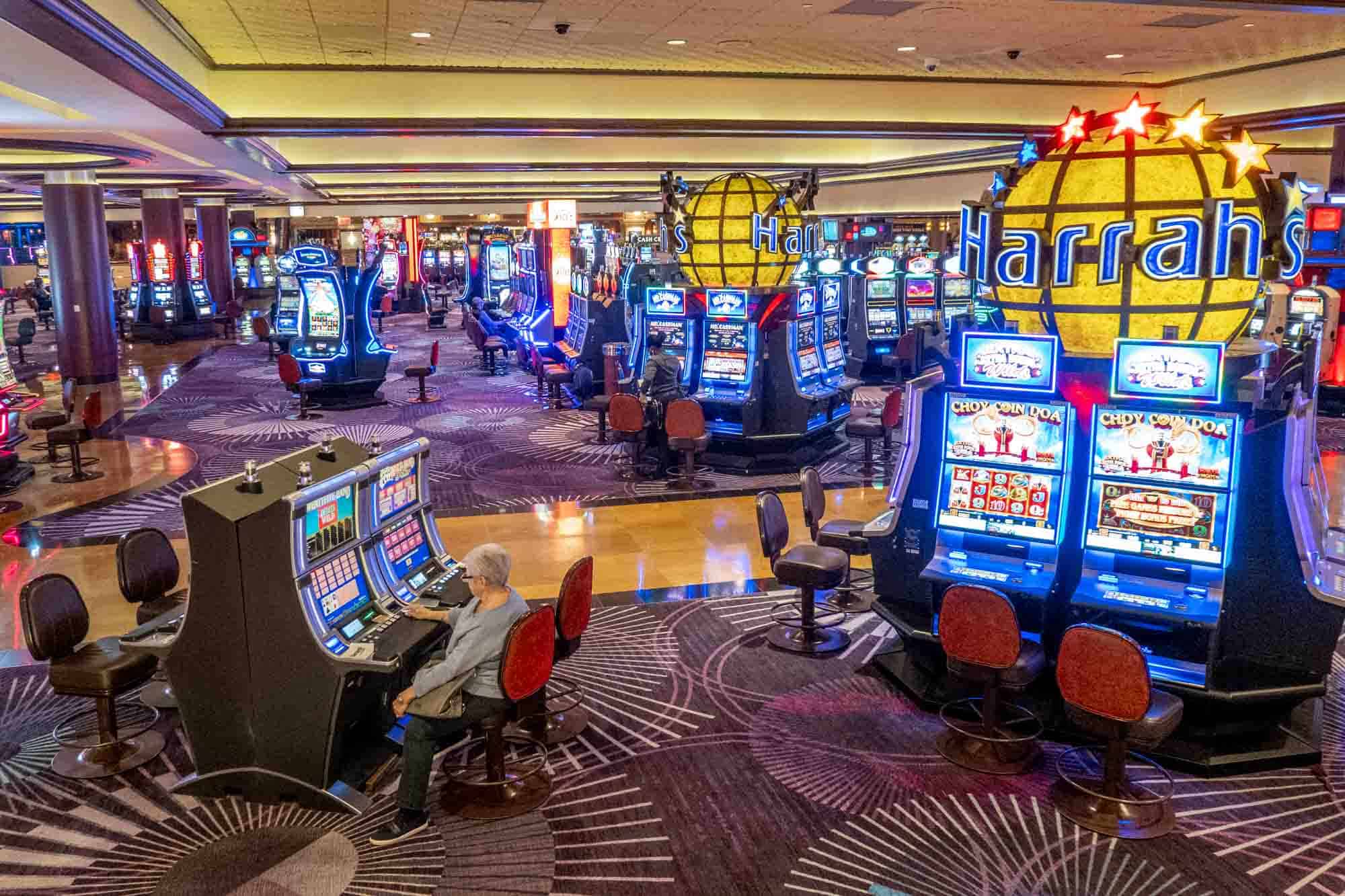 Slot Makinesi Stratejileri: Uzman İpuçları ve Kazanma Olasılığını Artırma